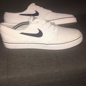 Nike Janoski sb